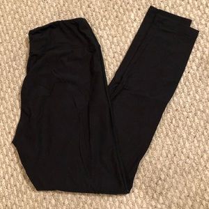 LuLaRoe black leggings